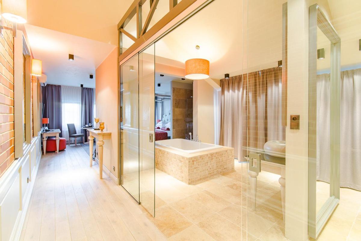 Hotel Browar Koscierzyna Ngoại thất bức ảnh