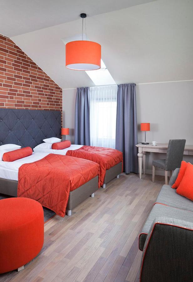 Hotel Browar Koscierzyna Ngoại thất bức ảnh